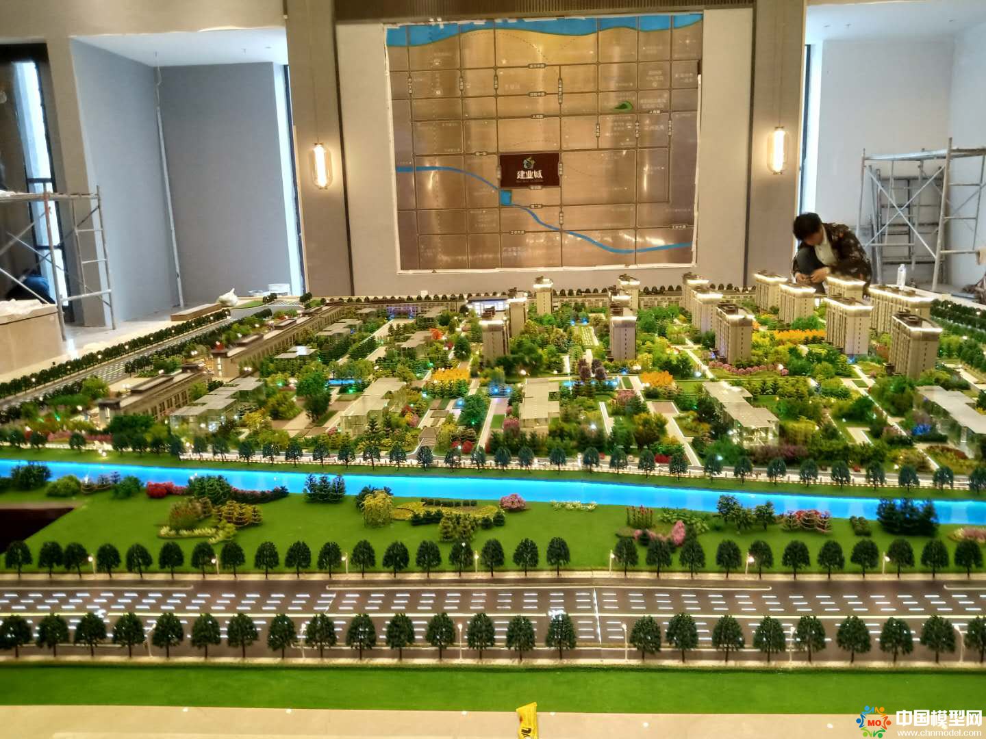 樓盤沙盤模型制作、別墅沙盤模型制作、城市規(guī)劃沙盤制作、建筑模型設(shè)計制作、工業(yè)模型設(shè)計制作、數(shù)字多媒體沙盤制作